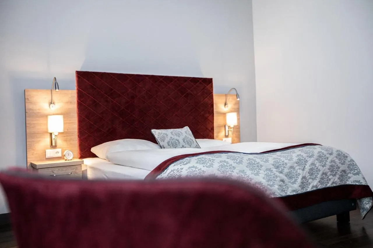 Hotel Elefant Family Business Salzburg 2*,  Österreich